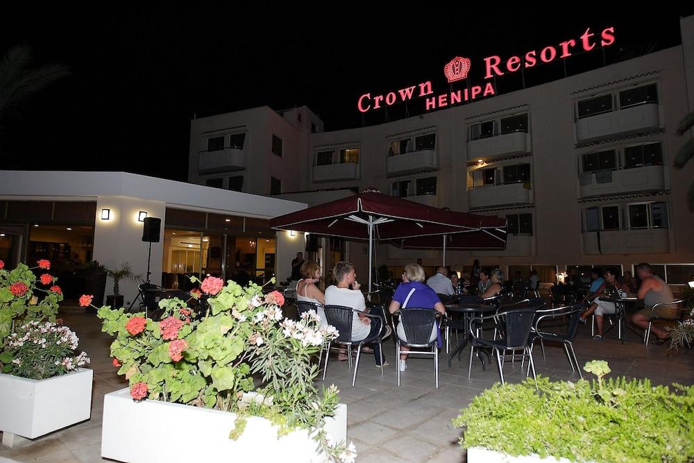 Crown Resorts Henipa Larnaca Exterior photo